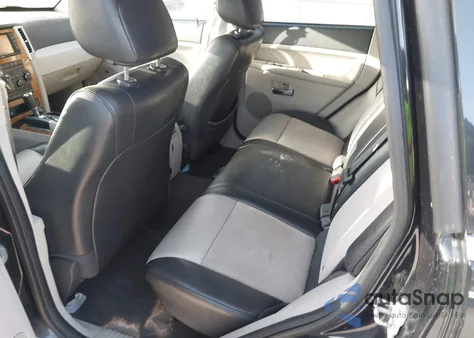 2009 Jeep Grand Cherokee Limited z USA, uszkodzony, nr VIN 1J8GR58K39C528952